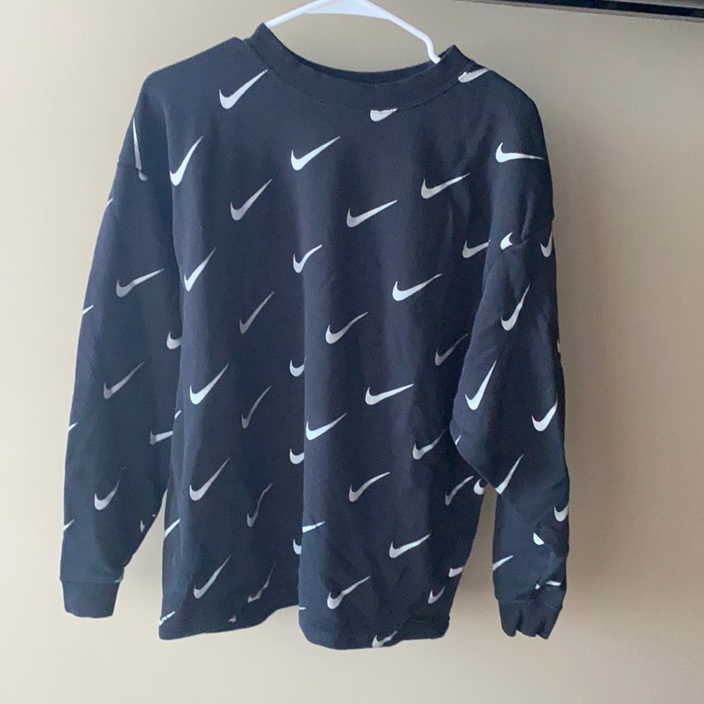Nike sweatshirt